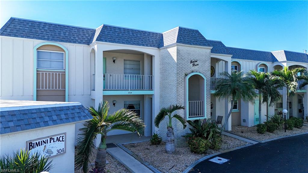 304 Tudor DR 7