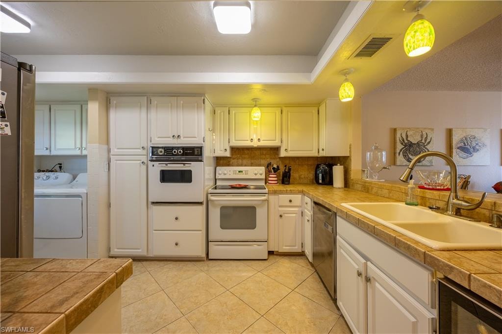 304 Tudor DR 7 photo 7