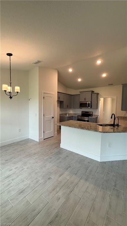 563 Windermere DR photo 13