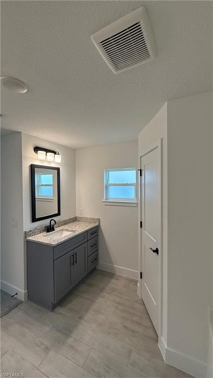 563 Windermere DR photo 12