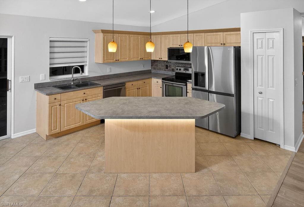 11580 Forest Mere Dr photo 7