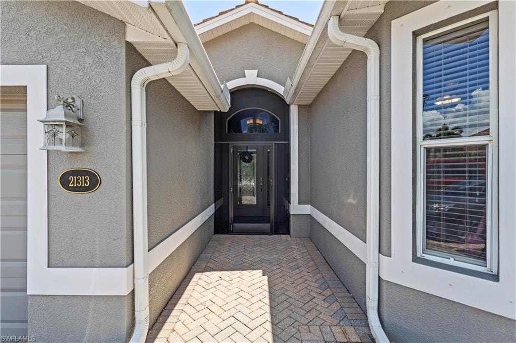 21313 Velino LN