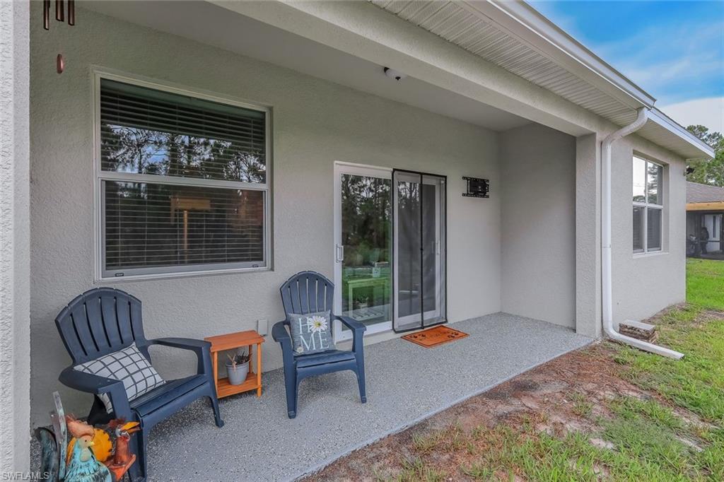 670 Nimitz BLVD photo 27