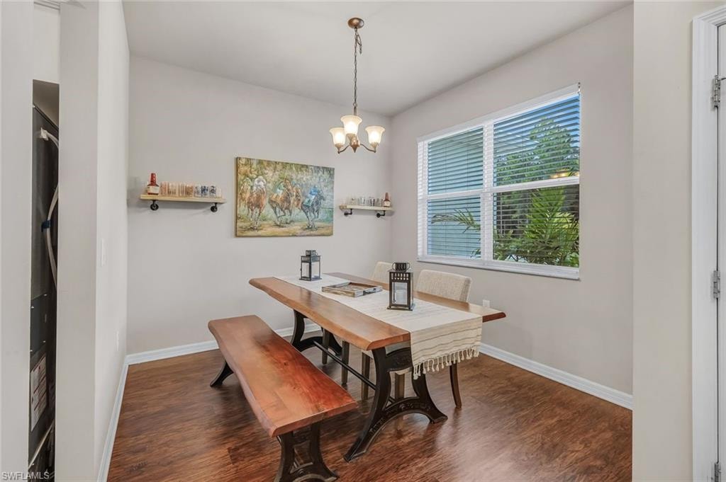 670 Nimitz BLVD photo 17