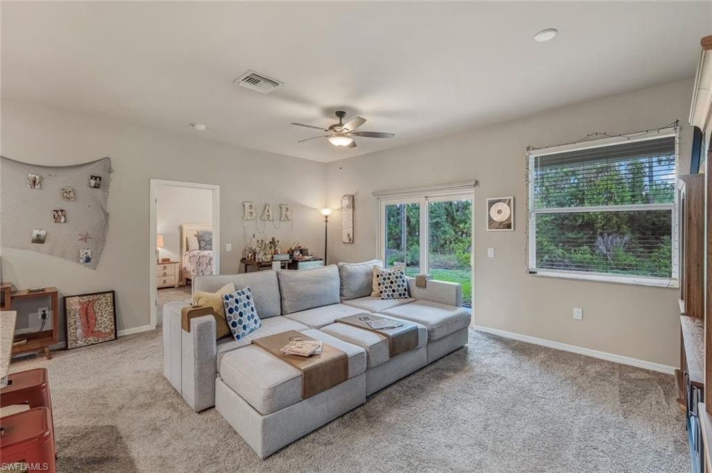 670 Nimitz BLVD photo 10
