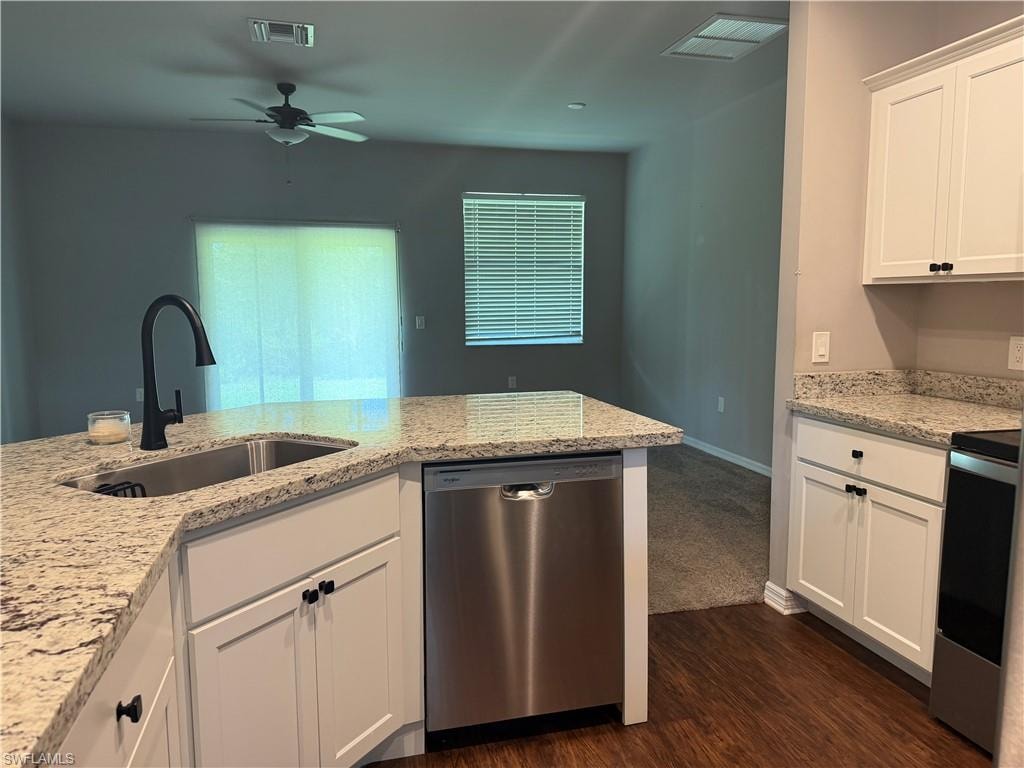 670 Nimitz BLVD photo 37