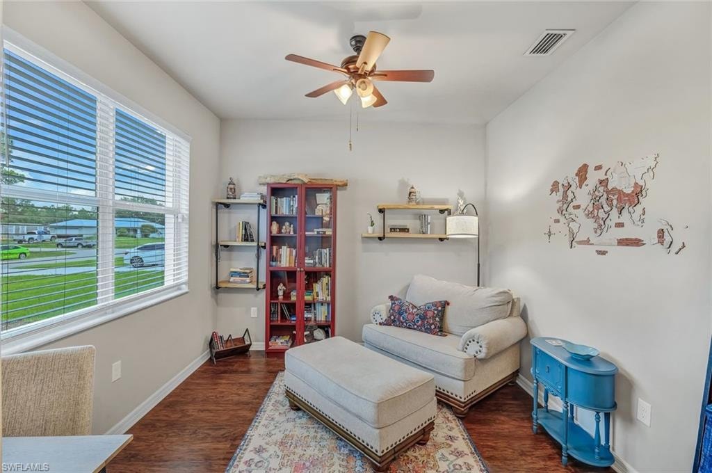 670 Nimitz BLVD photo 8