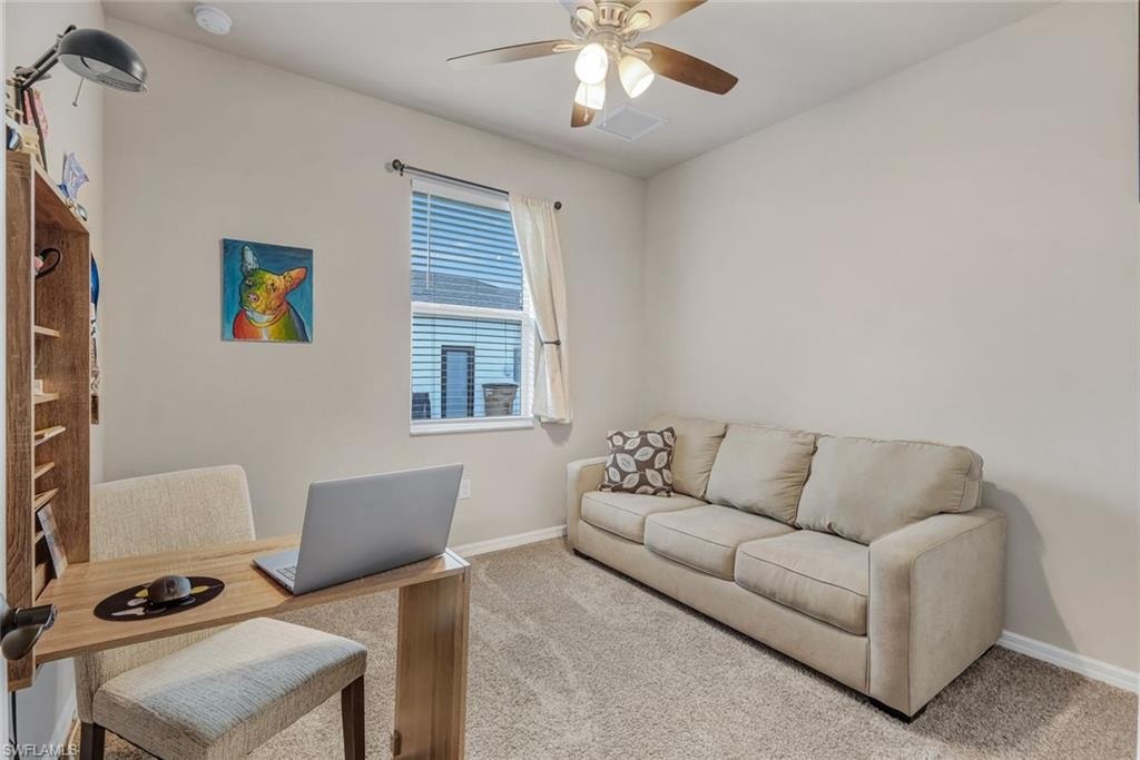 670 Nimitz BLVD photo 25