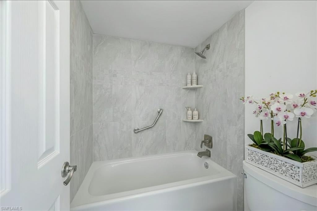 1087 Forest Lakes DR 306 photo 10