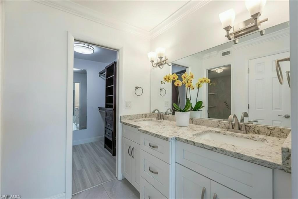 1087 Forest Lakes DR 306 photo 8