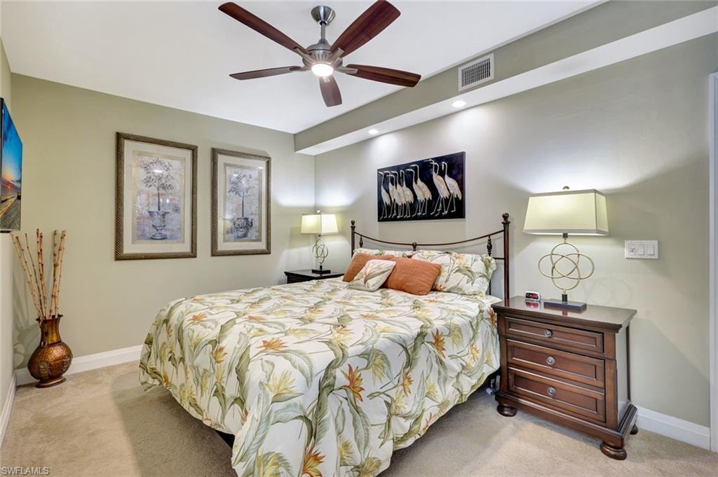 Private guest bedroom with ensuite bath