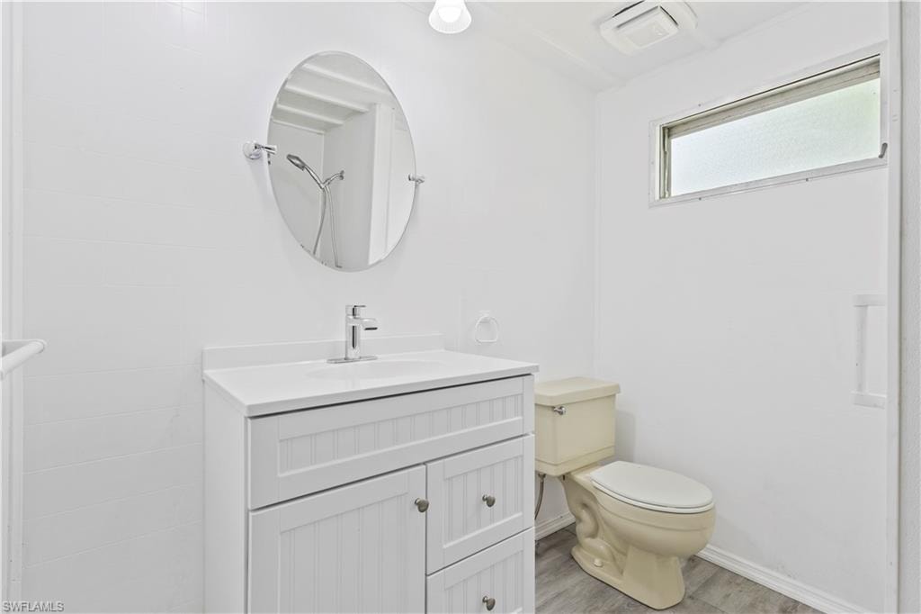 510 Menton LN photo 11
