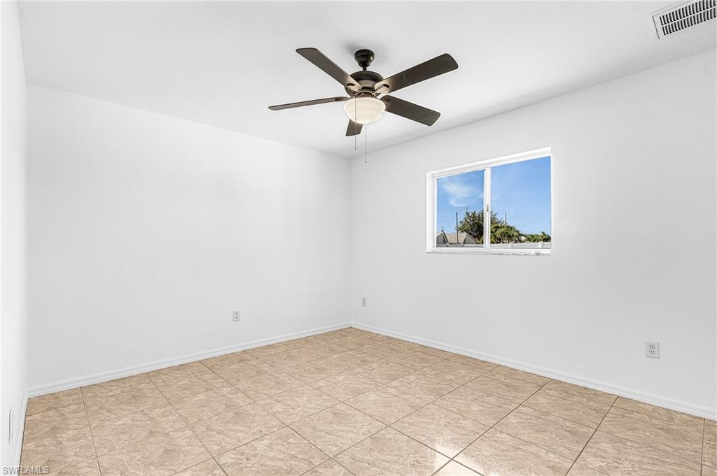 116 SW 28th TER photo 23