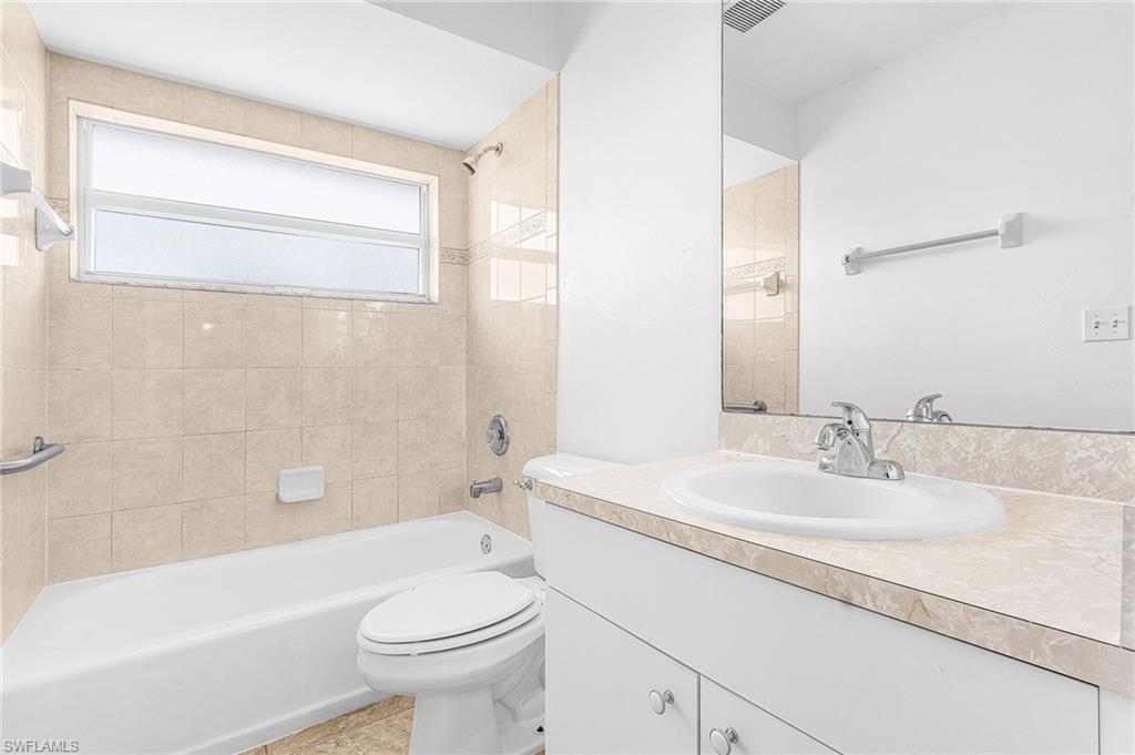 116 SW 28th TER photo 22