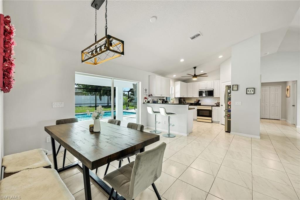 2118 SW 12th TER photo 8