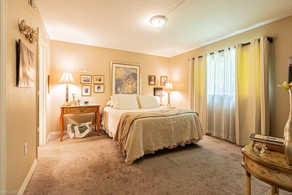 130 Cypress WAY E 1