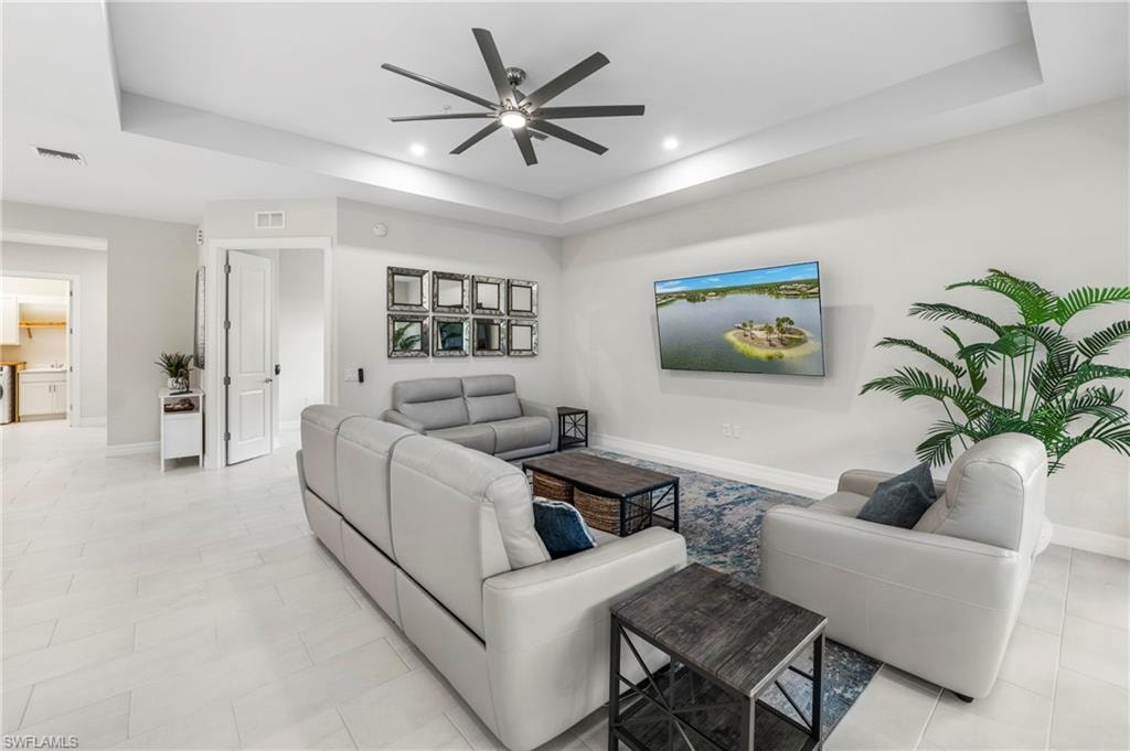 178 Indies DR E 201 photo 14
