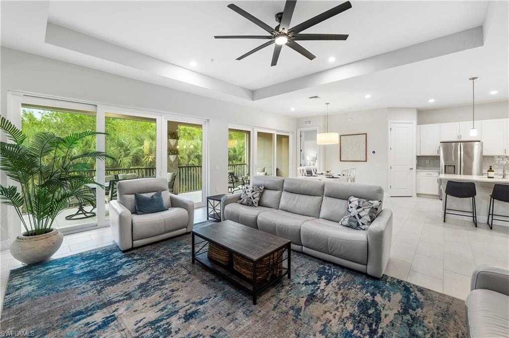 178 Indies DR E 201 photo 15