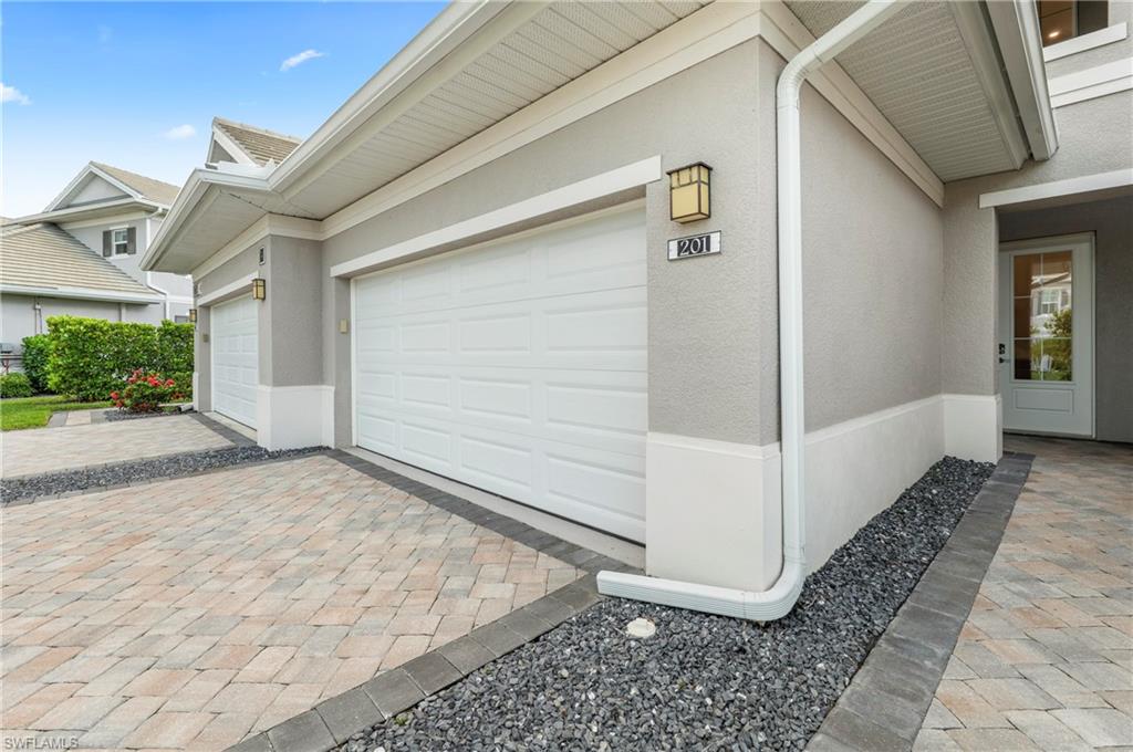 178 Indies DR E 201