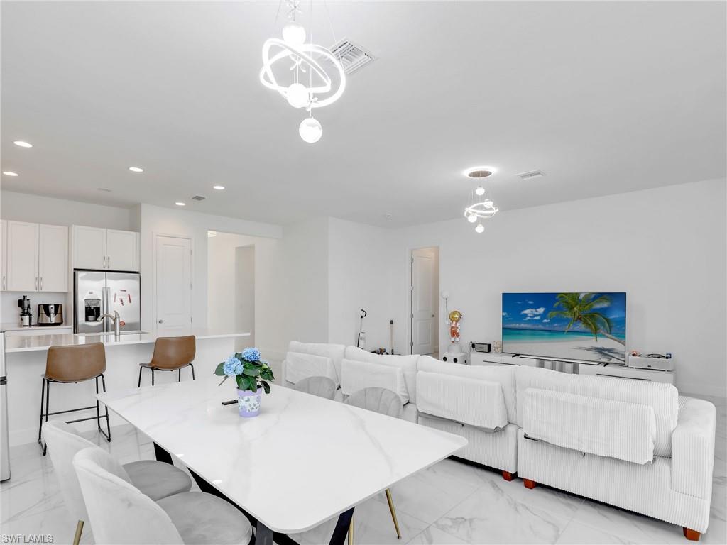 20329 Fair Oak LN photo 13