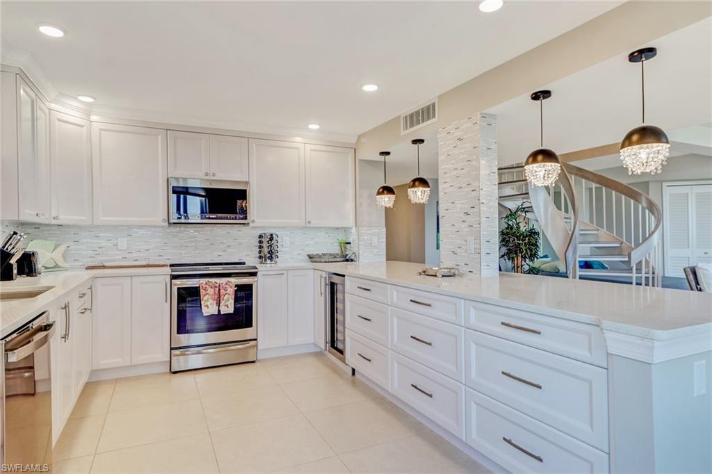 4041 Gulf Shore BLVD N 1109 photo 10