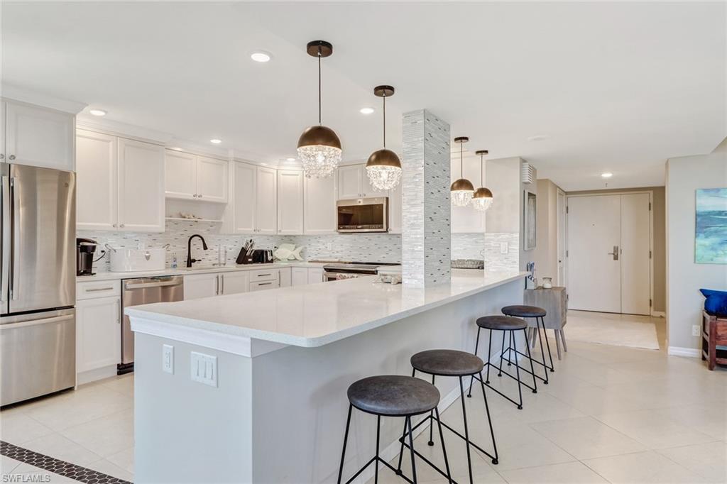 4041 Gulf Shore BLVD N 1109 photo 8