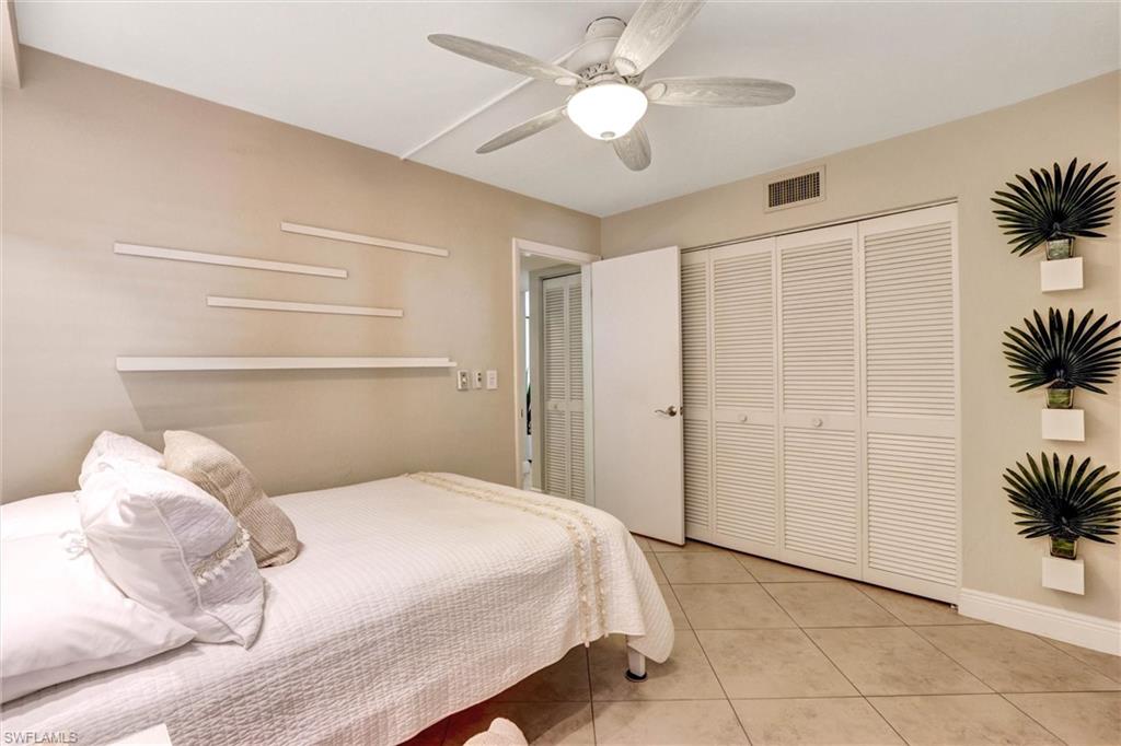 4574 Trawler CT 202 photo 22