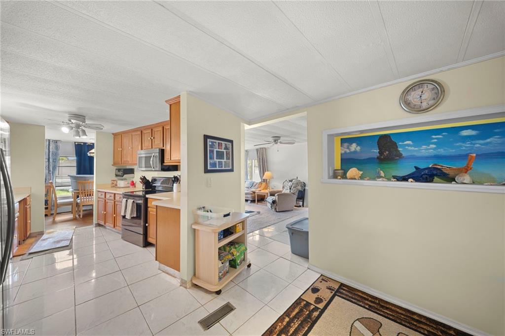 11170 Ballweg LN photo 9