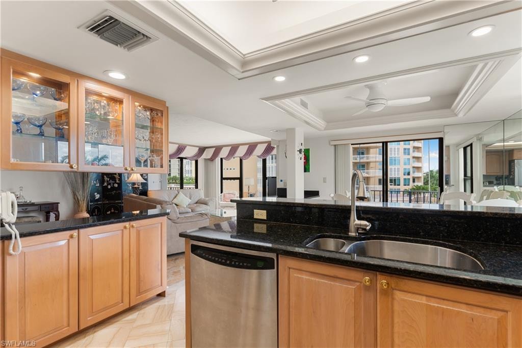4451 GULF SHORE BLVD N 505 photo 10
