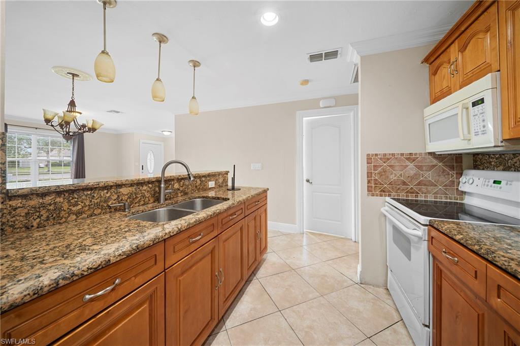 3402 santa barbara BLVD photo 10