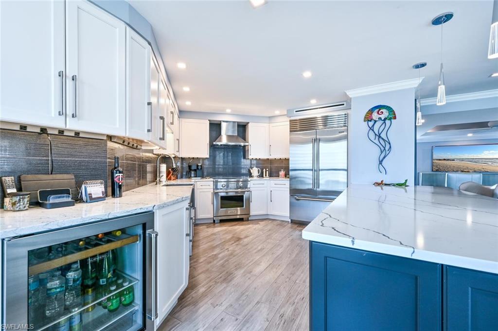 Custom designed extra large kitchen