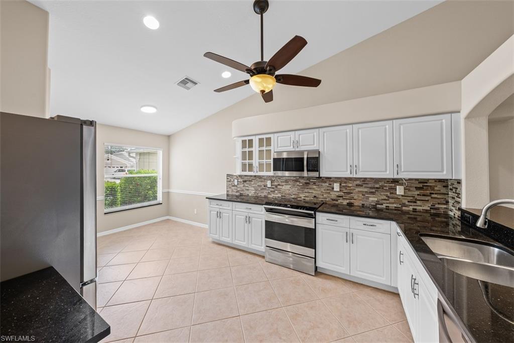 8471 Ibis Cove CIR M677 photo 6