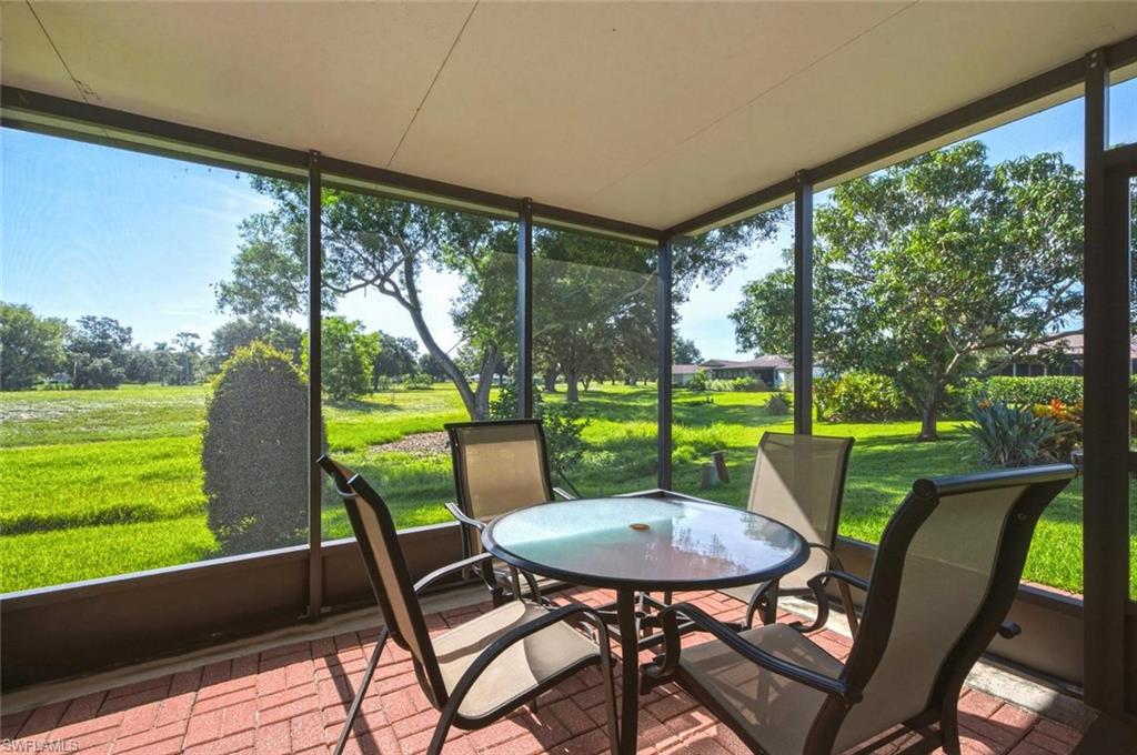 120 Fleur De Lis LN photo 27