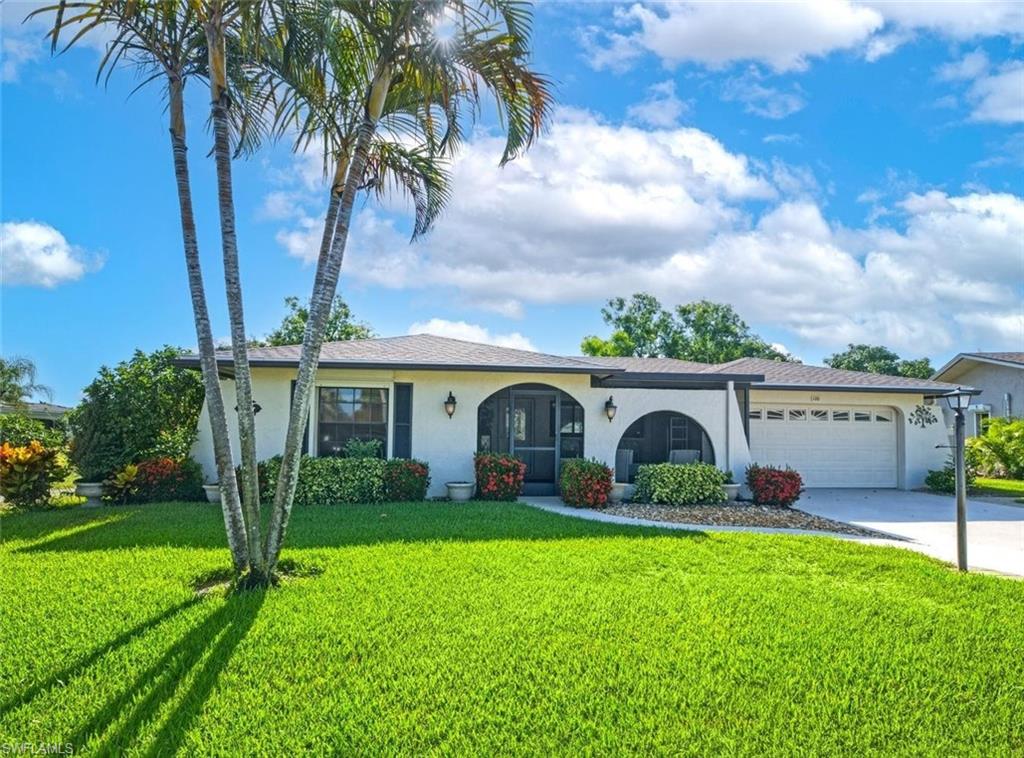 120 Fleur De Lis LN