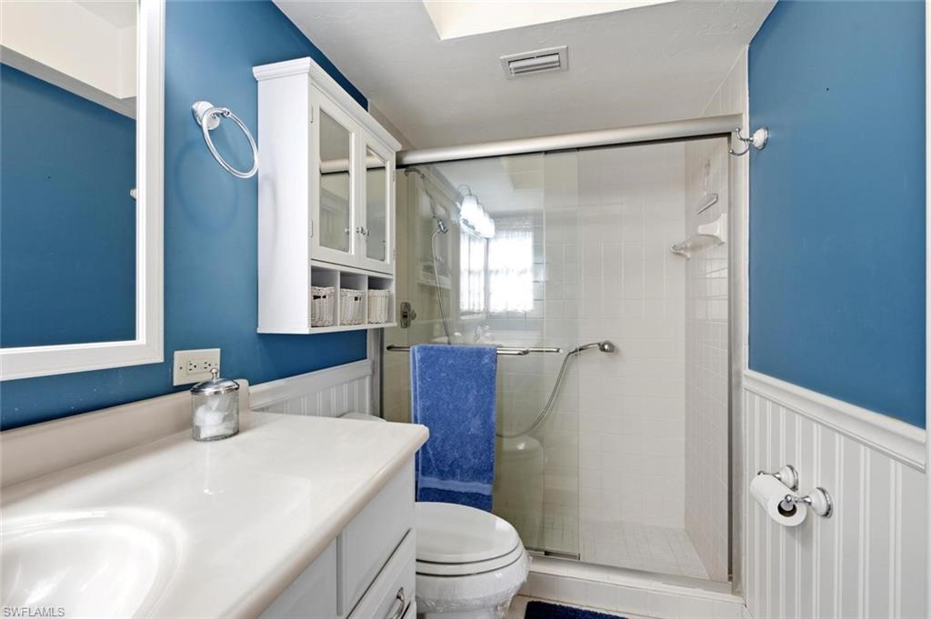 120 Fleur De Lis LN photo 18