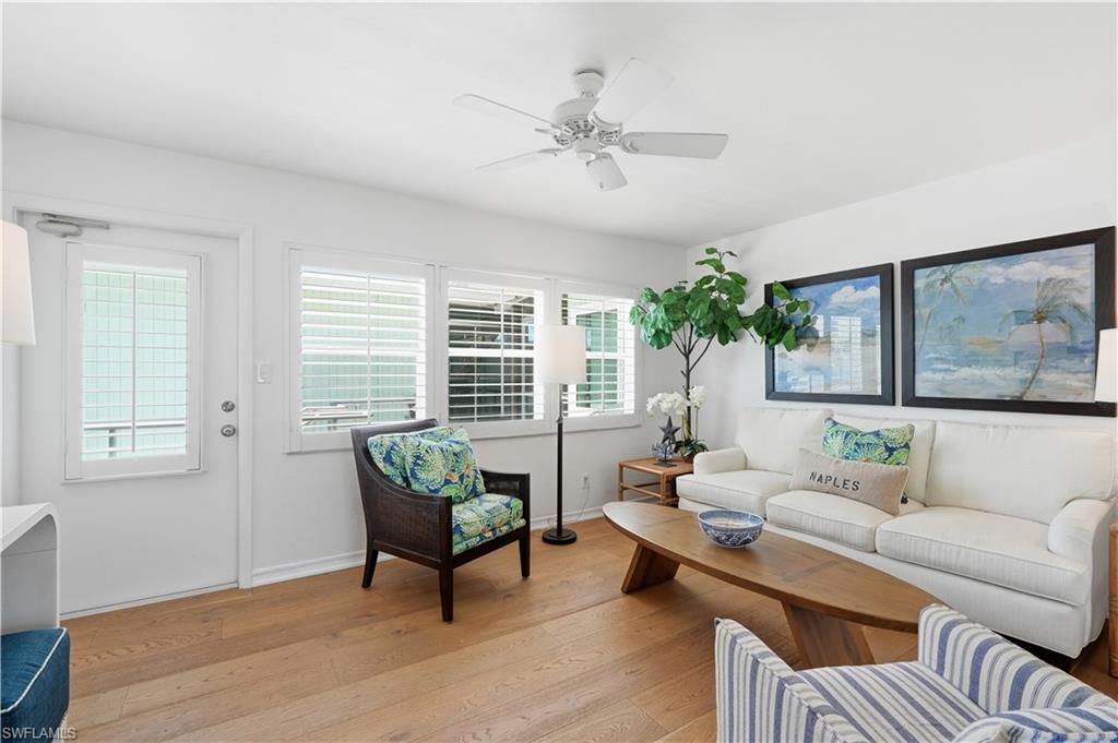 285 8th AVE S 285