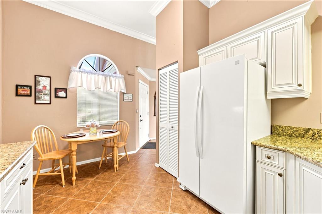 Eat in Kitchen
