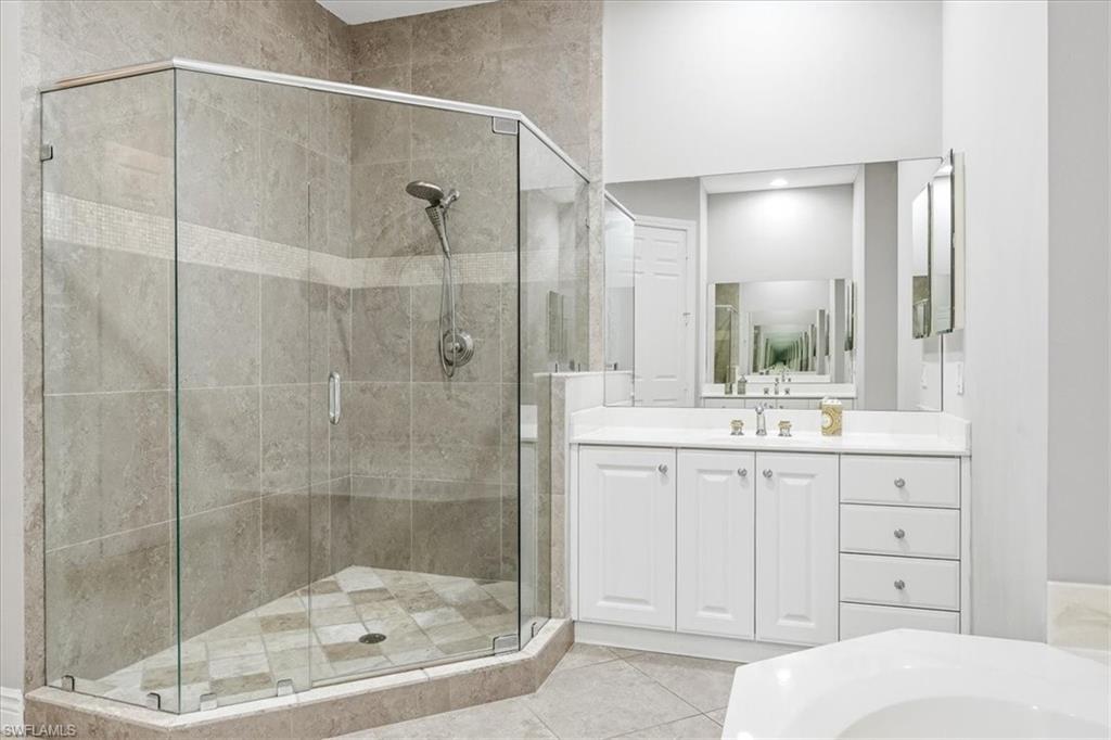 3695 Montreux LN 202 photo 16