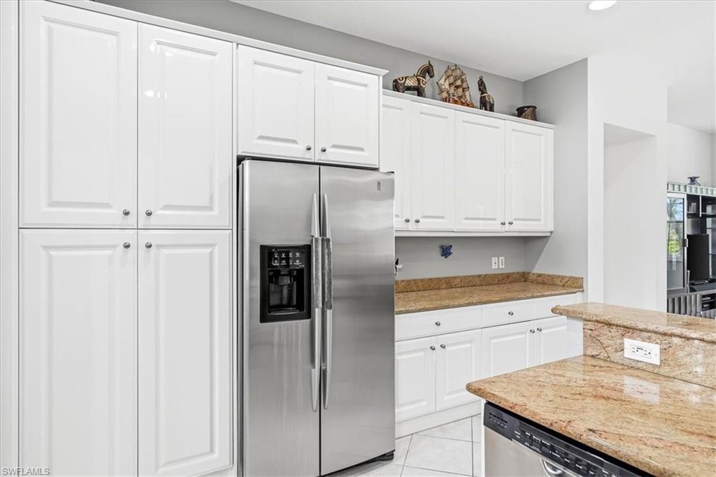 3695 Montreux LN 202 photo 25