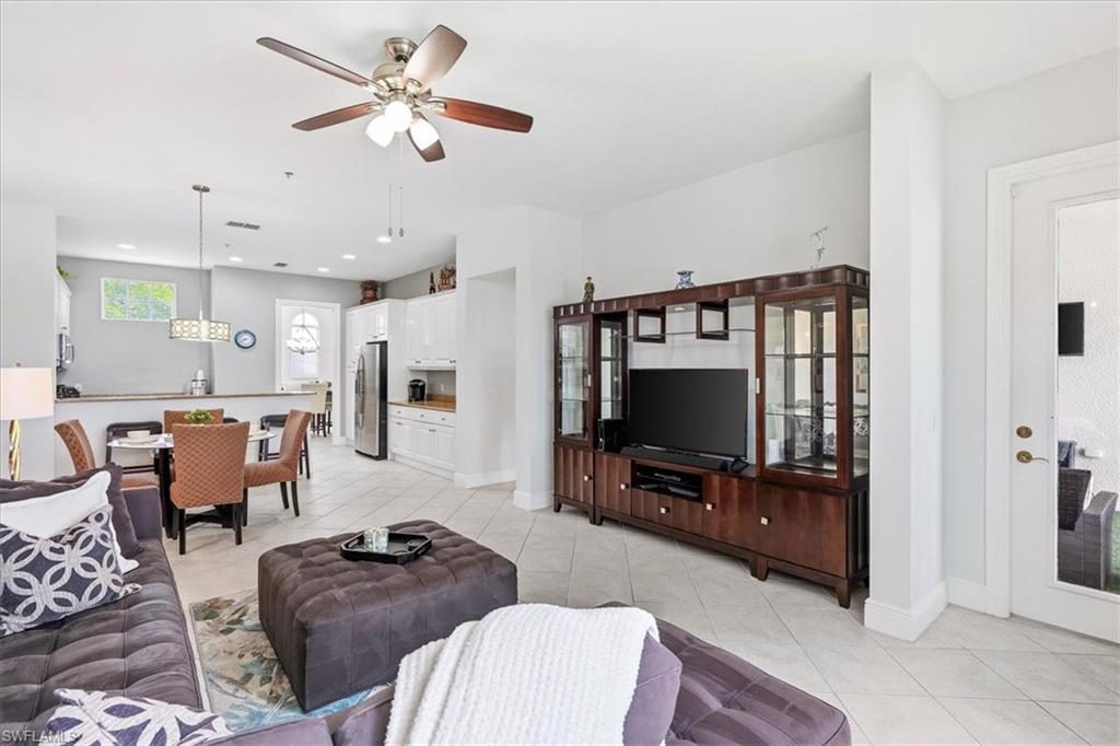 3695 Montreux LN 202 photo 21