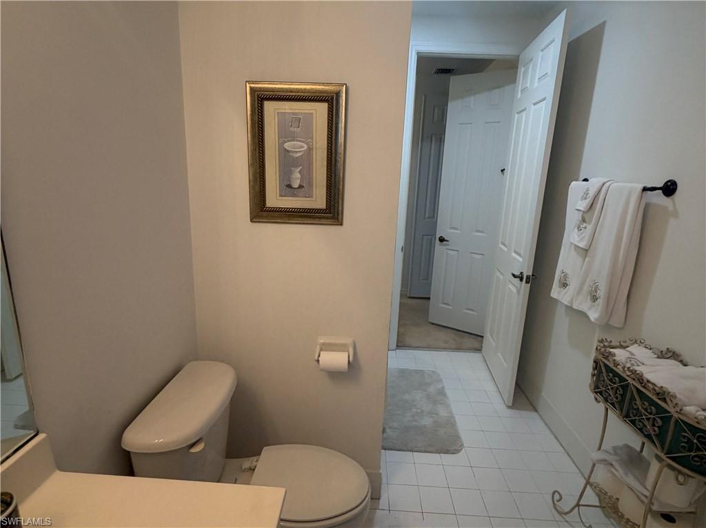 1305 Mariposa CIR 1204 photo 7