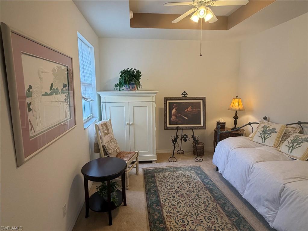Tray ceiling with a ceiling fan and integrated lighting