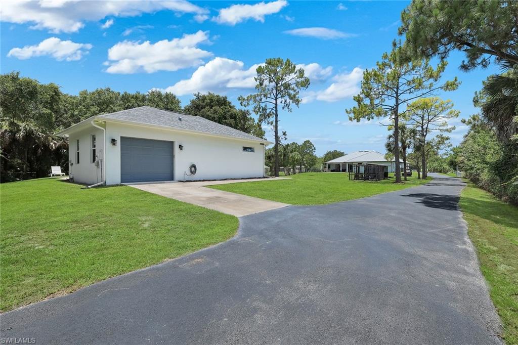Side view of Guest House with Garage
