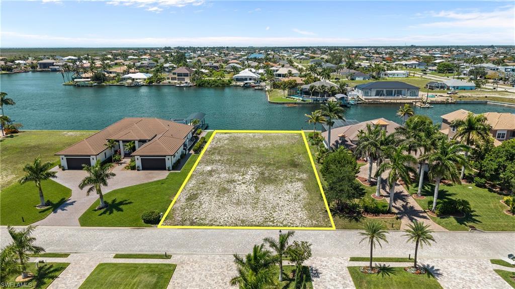 897 W Cape Estates CIR