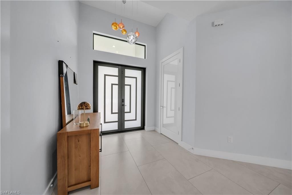 2726 SW 38th ST photo 6