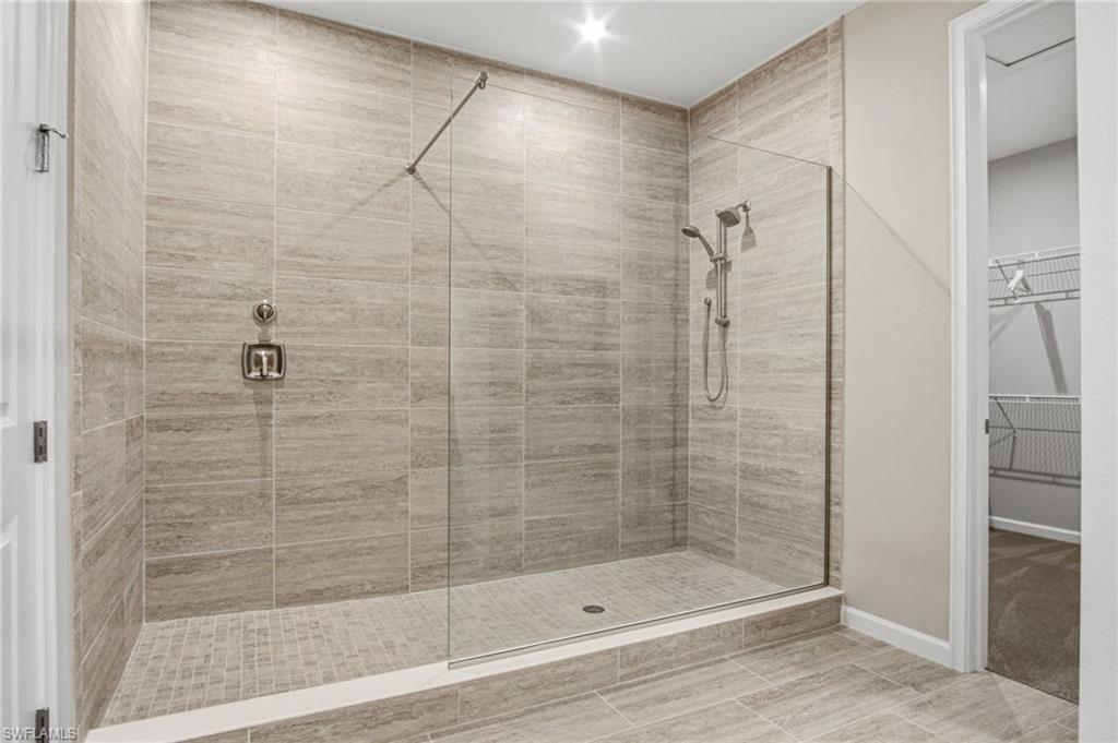 4578 Arboretum CIR 202 photo 22