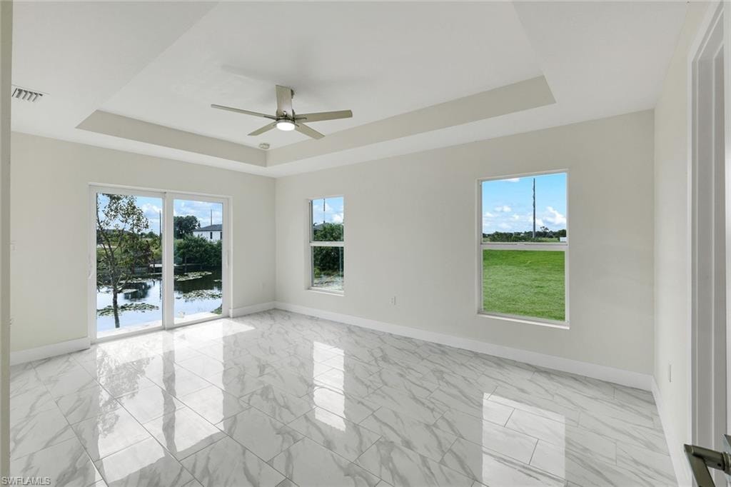 owner's suite with private ensuite bathroom