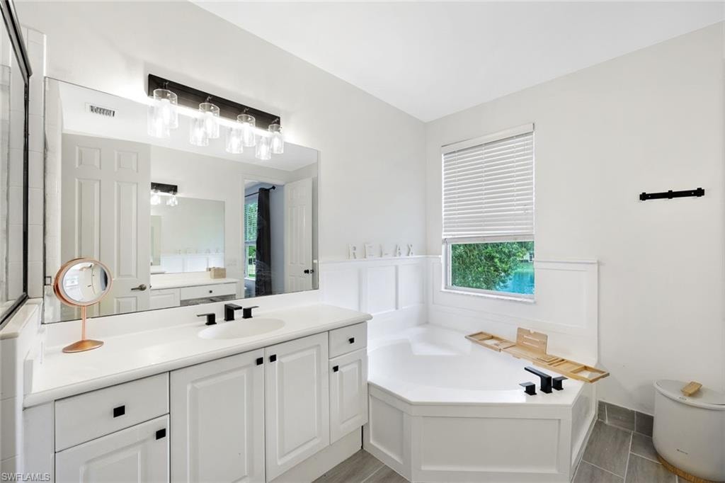 Soaking Tub with Wainscoting
