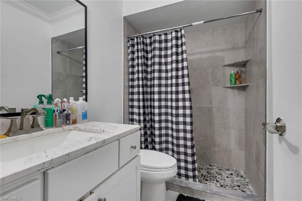 Family Bathroo,