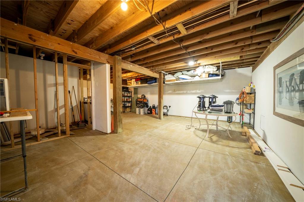 Left side under building storage has enough room for a studio or Arts and crafts room